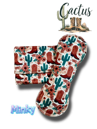 PAD CACTUS BOOTS (MINKY)