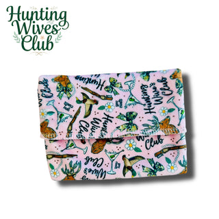 WRAPPER HUNTING WIVES CLUB (MINKY)