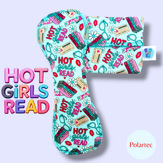 LINER LARGE HOT GIRLS READ (POLARTEC)