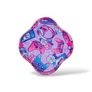 CLOTH LINER SMALL "Gamer Girl" (Velvet Minky)