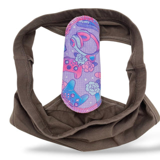 CLOTH LINER SMALL "Gamer Girl" (Velvet Minky)
